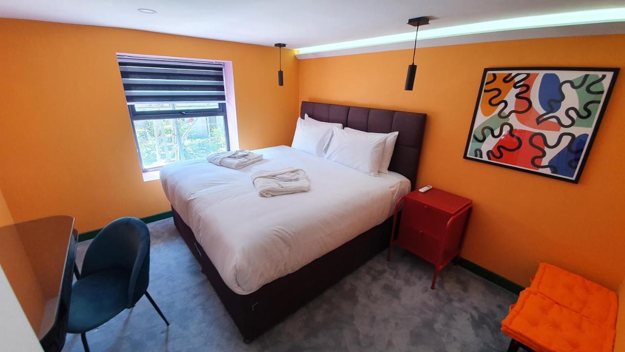 Aaron Wise - 51 Fitzhamon Apartments 卡迪夫 外观 照片